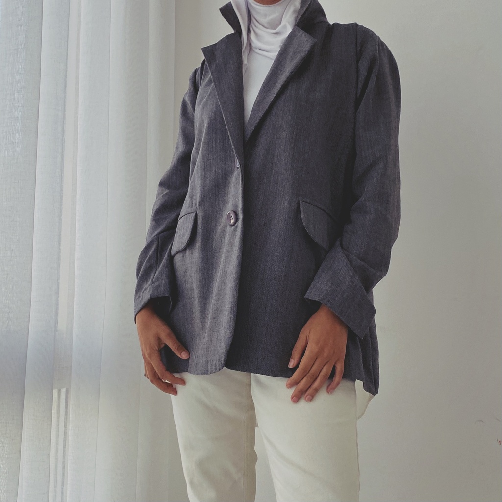 STYLISH BACK BUTTON SHIRT