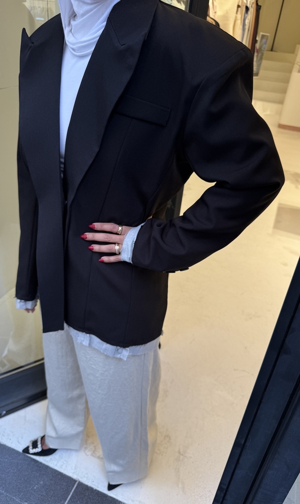ARIA BLAZER