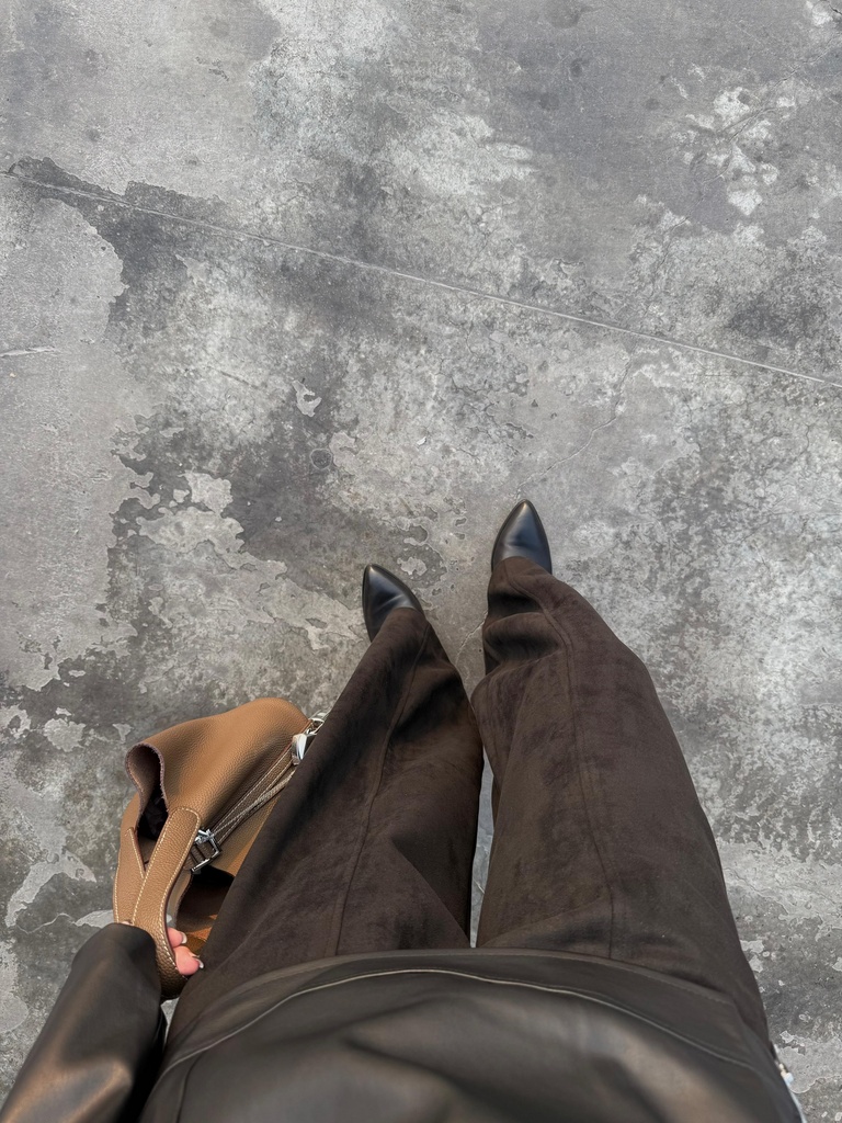 FW-04-BARREL SUEDE PANTS