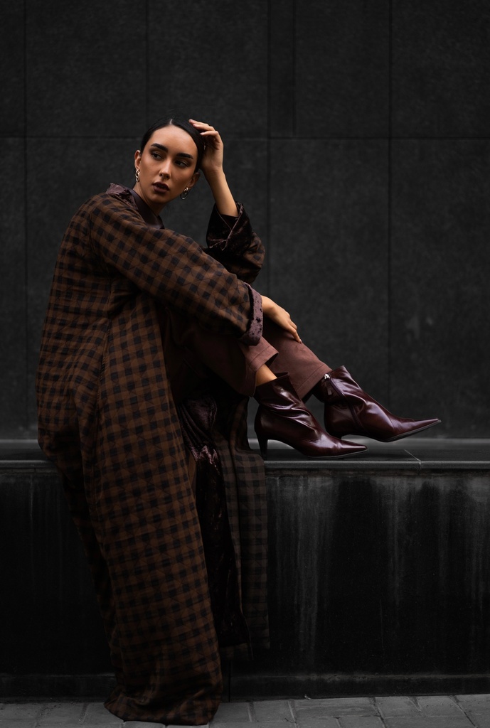 FW-08-BROWN CHEKHERED BISHT