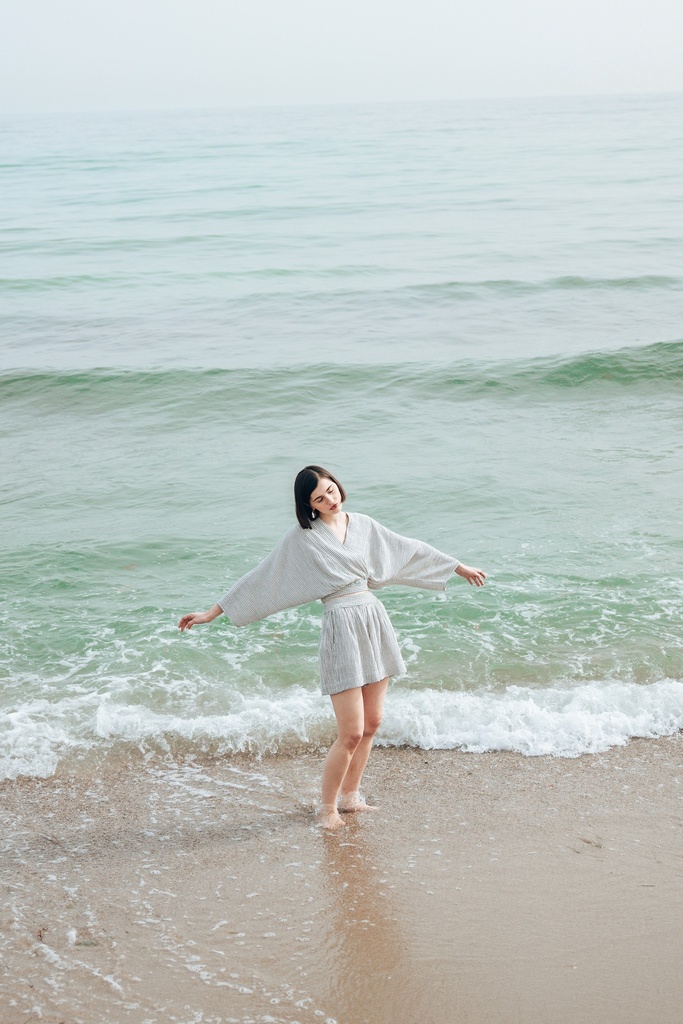 TU-STRIPED LINEN BLOUSE