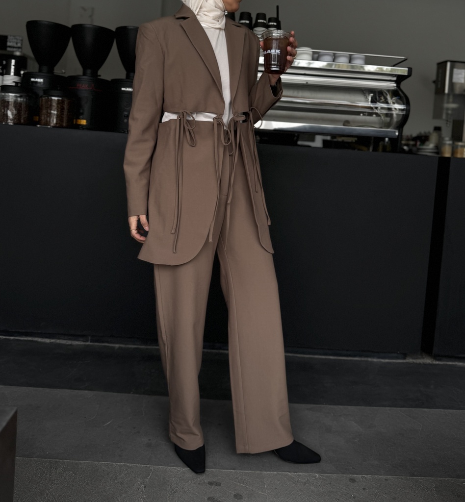 01-THREAD PANTS