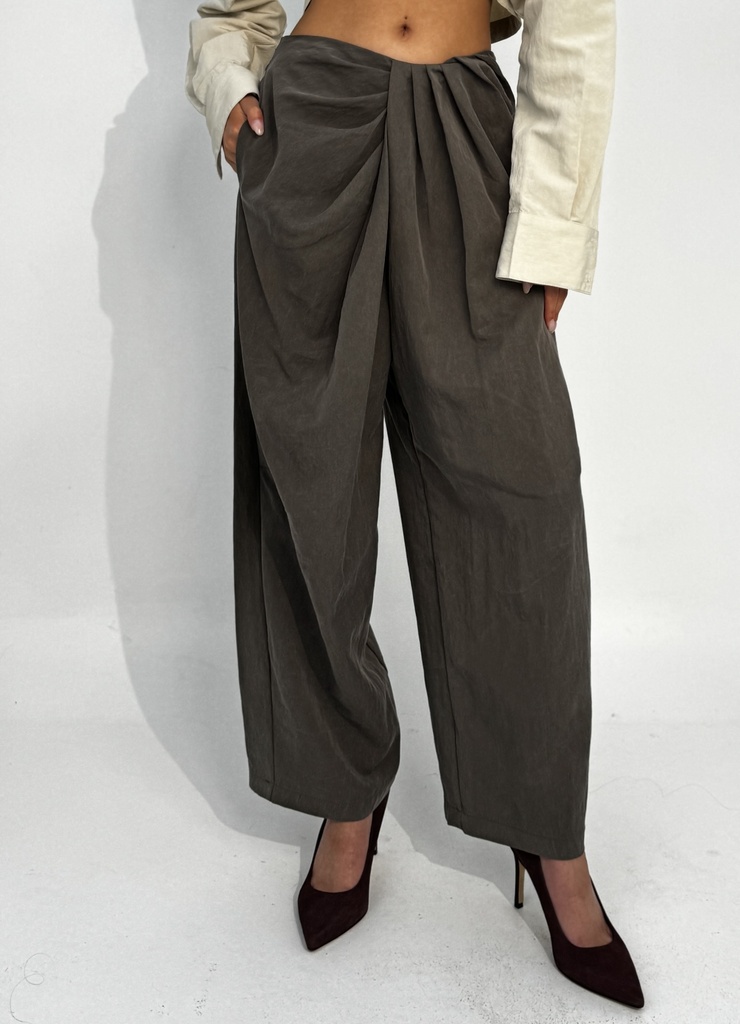 06-PLEATS PANTS