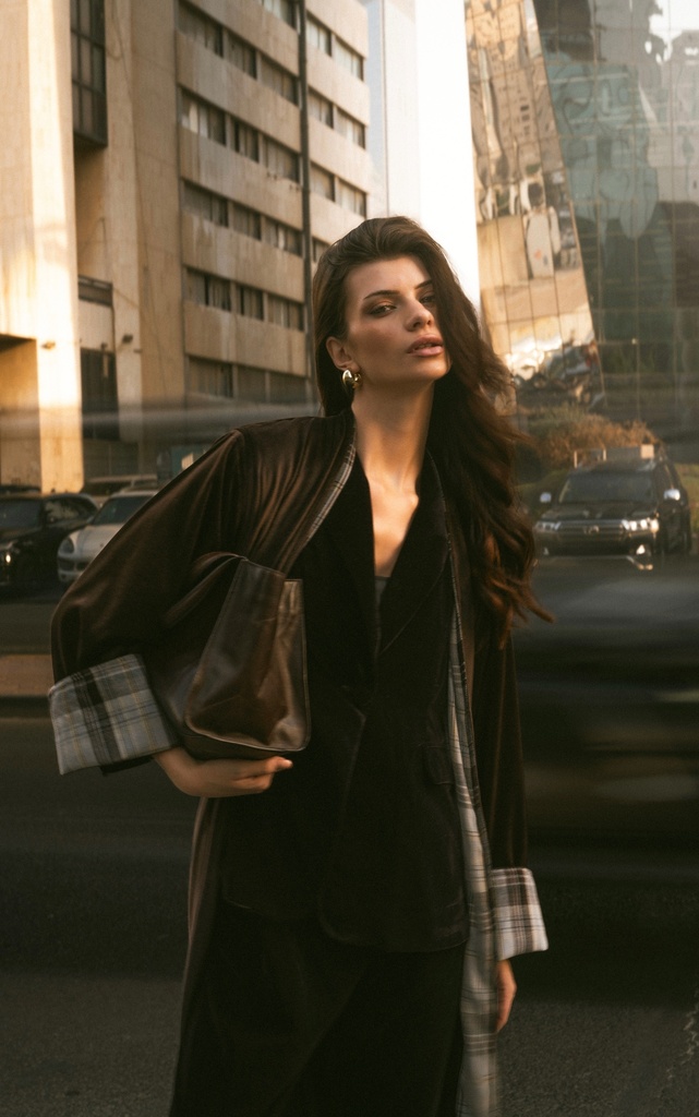 CHECKERED BROWN BISHT