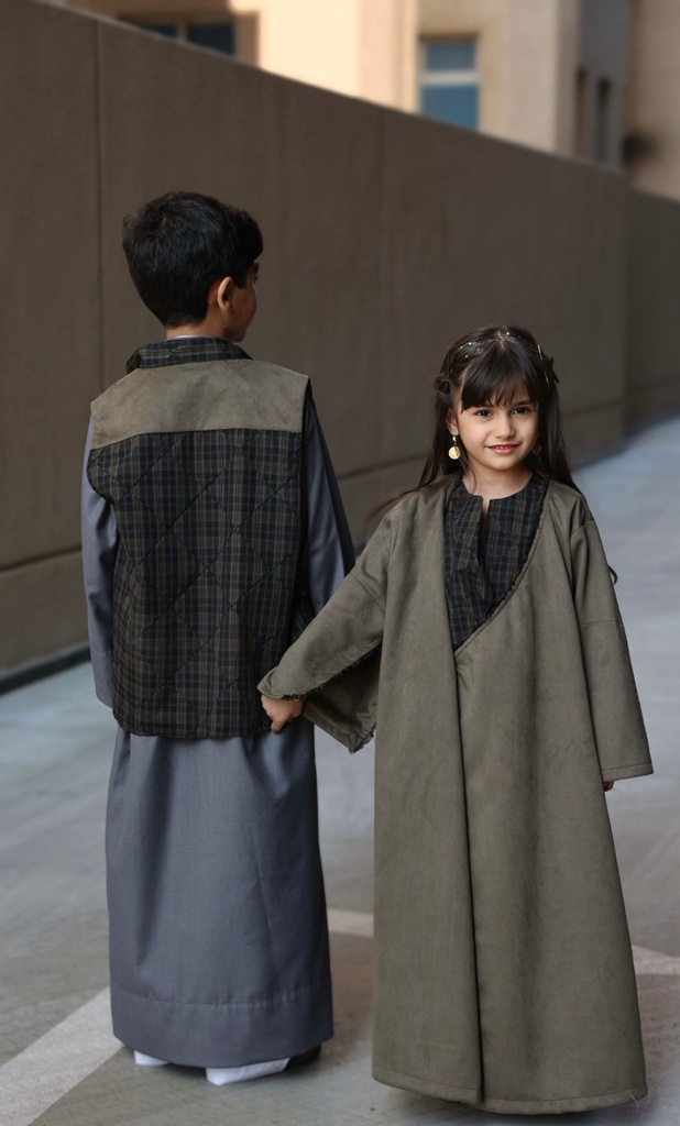 R26-M13-GIRL SUEDE WITH CHECKERED