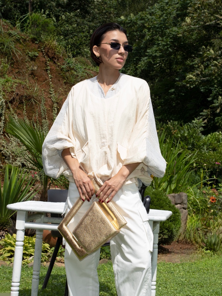 OVERSIZED TOP (WHITE)